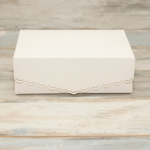 Коробка для 9 капкейков (VM) с кружевом и смайлами, цвет - белый