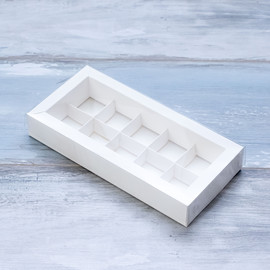 Коробка для 10 конфет с прозрачной крышкой, цвет - белый