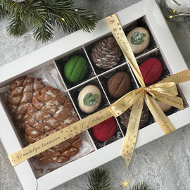 Коробка для 15 орешков с прозрачной крышкой, цвет - белый, 